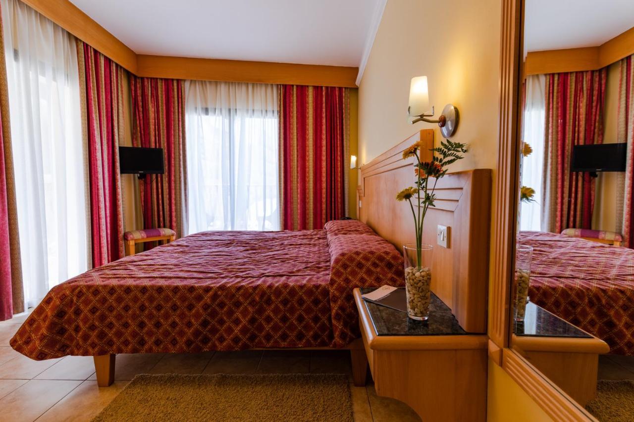 Hotel San Andrea Ксленді Екстер'єр фото