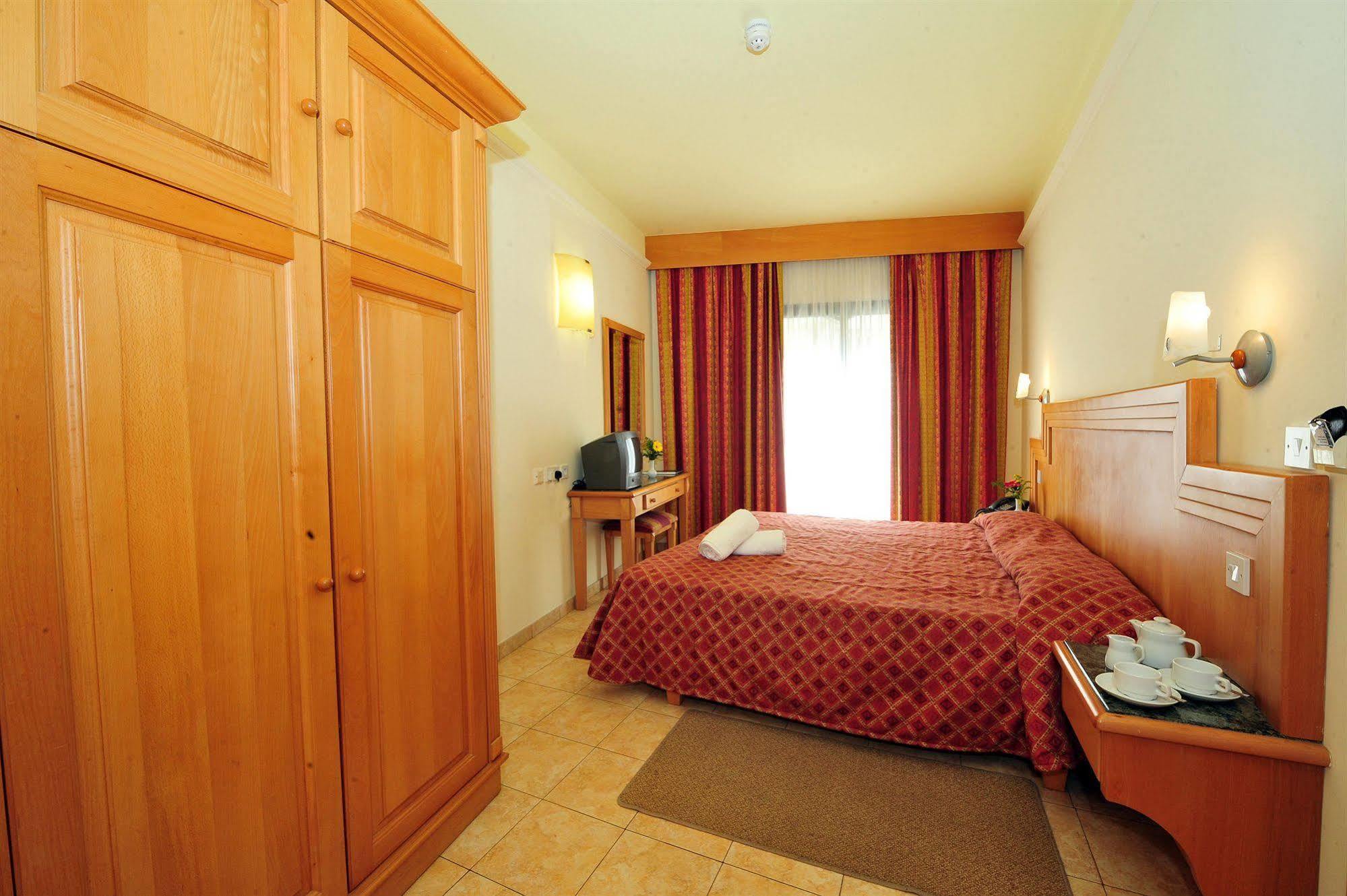 Hotel San Andrea Ксленді Екстер'єр фото